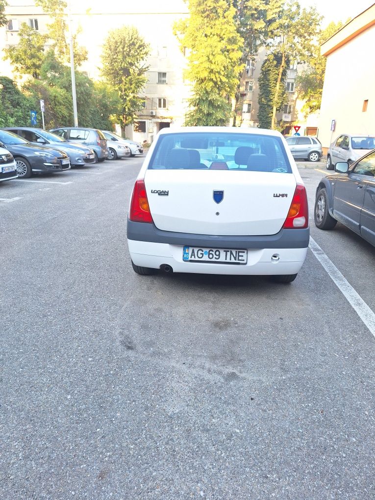 Vând Dacia logan preferanțe
