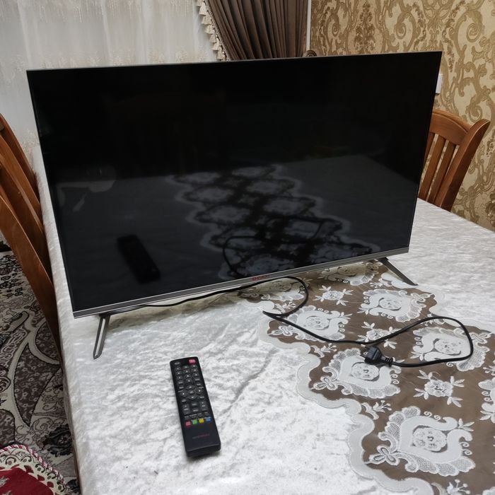Телевизор  SHIVAKI 32 дюйма, не рабочая, на запчасти