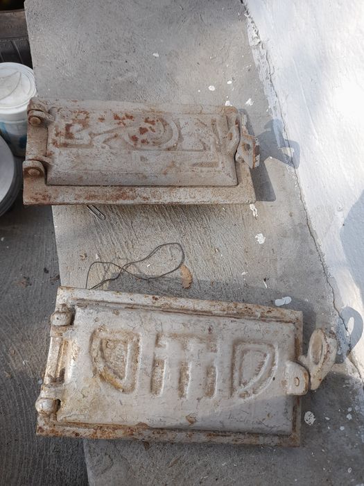 Ușii de sobe. de teracota