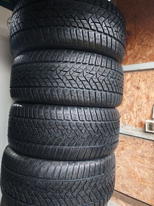 255 45 18,4buc noi Dunlop WinterSport5