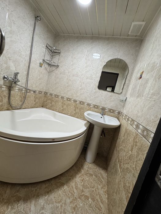 Uy sotiladi 3xona yakkasaroy tumani