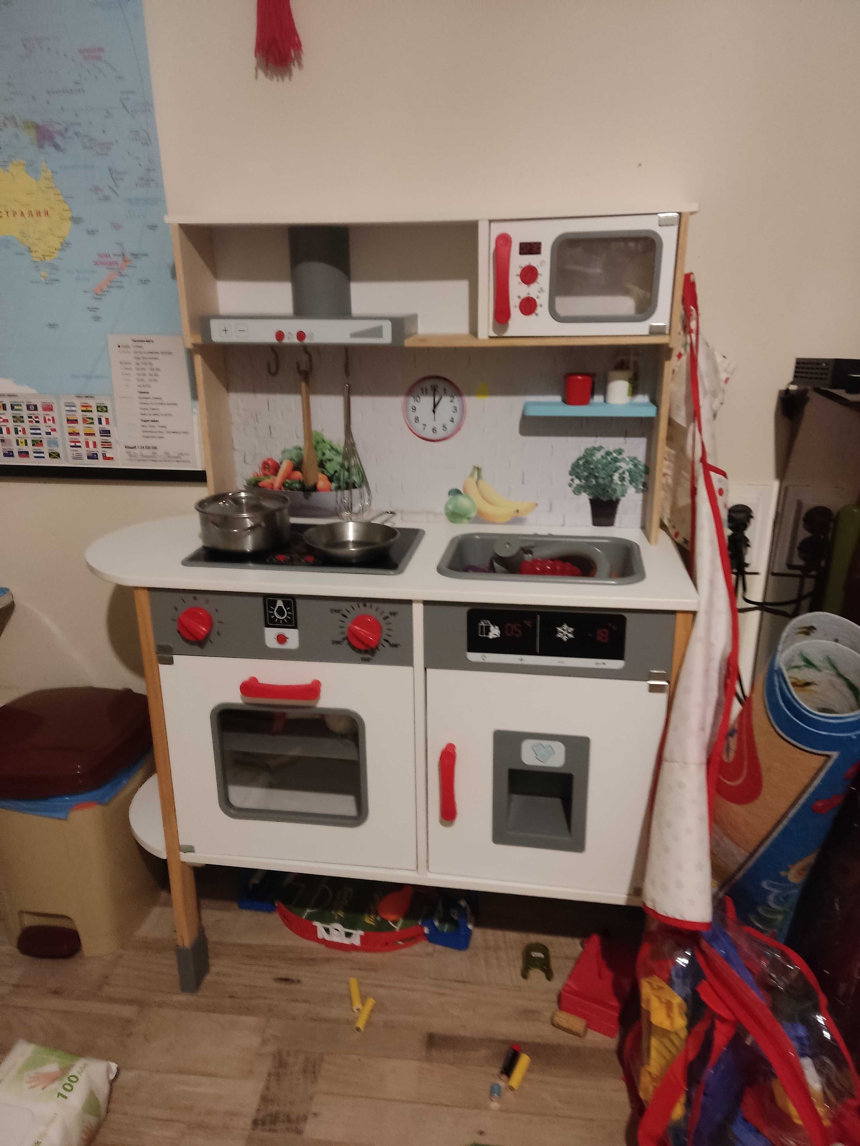 Детска дървена кухня