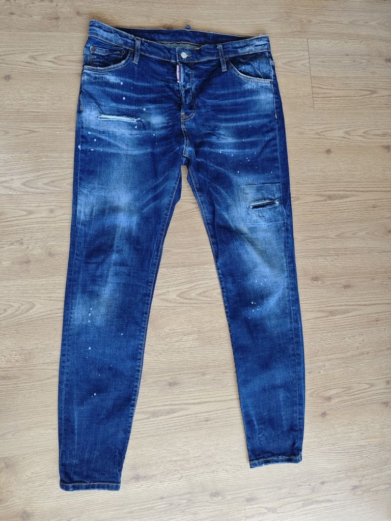 DSQUARED2  дънки