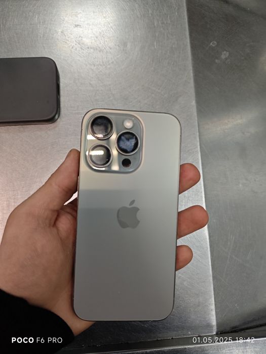 Продам айфон 15 про 256 гб