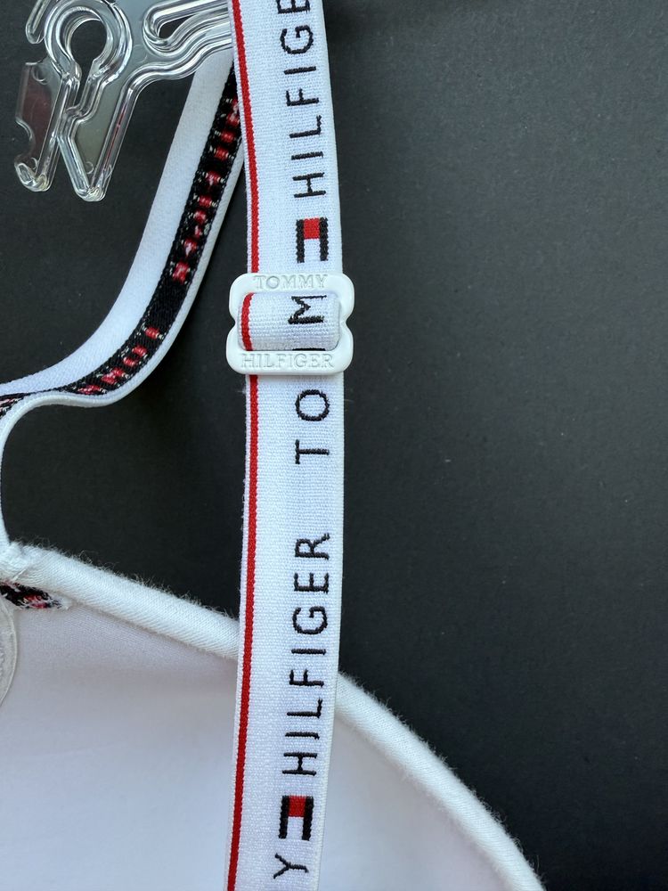 Комплект сутиен /75В/ и прашки /S/ в бяло Tommy Hilfiger