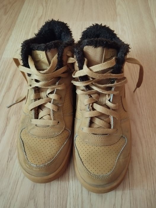 Bascheți Nike nr. 38,5