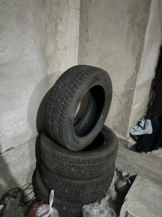 Зимние шины комплект