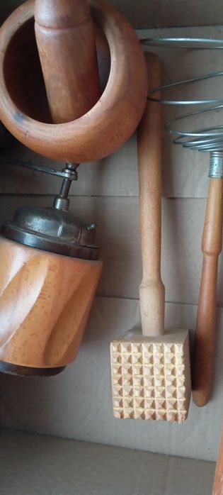 Lot de obiecte din lemn de us casnic