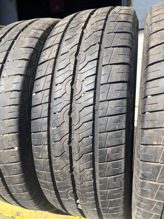 4 бр. гуми за бус 225/65/16C Semperit 3x9 mm 2x7 mm DOT 0218