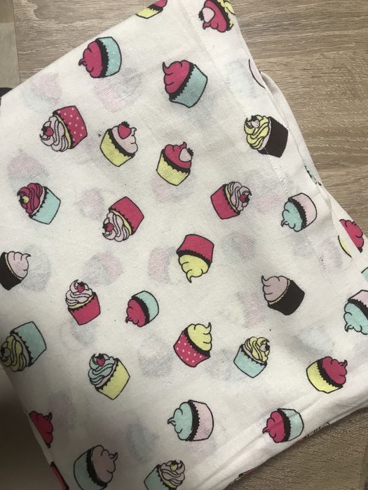 H&M Покривало на мъфини