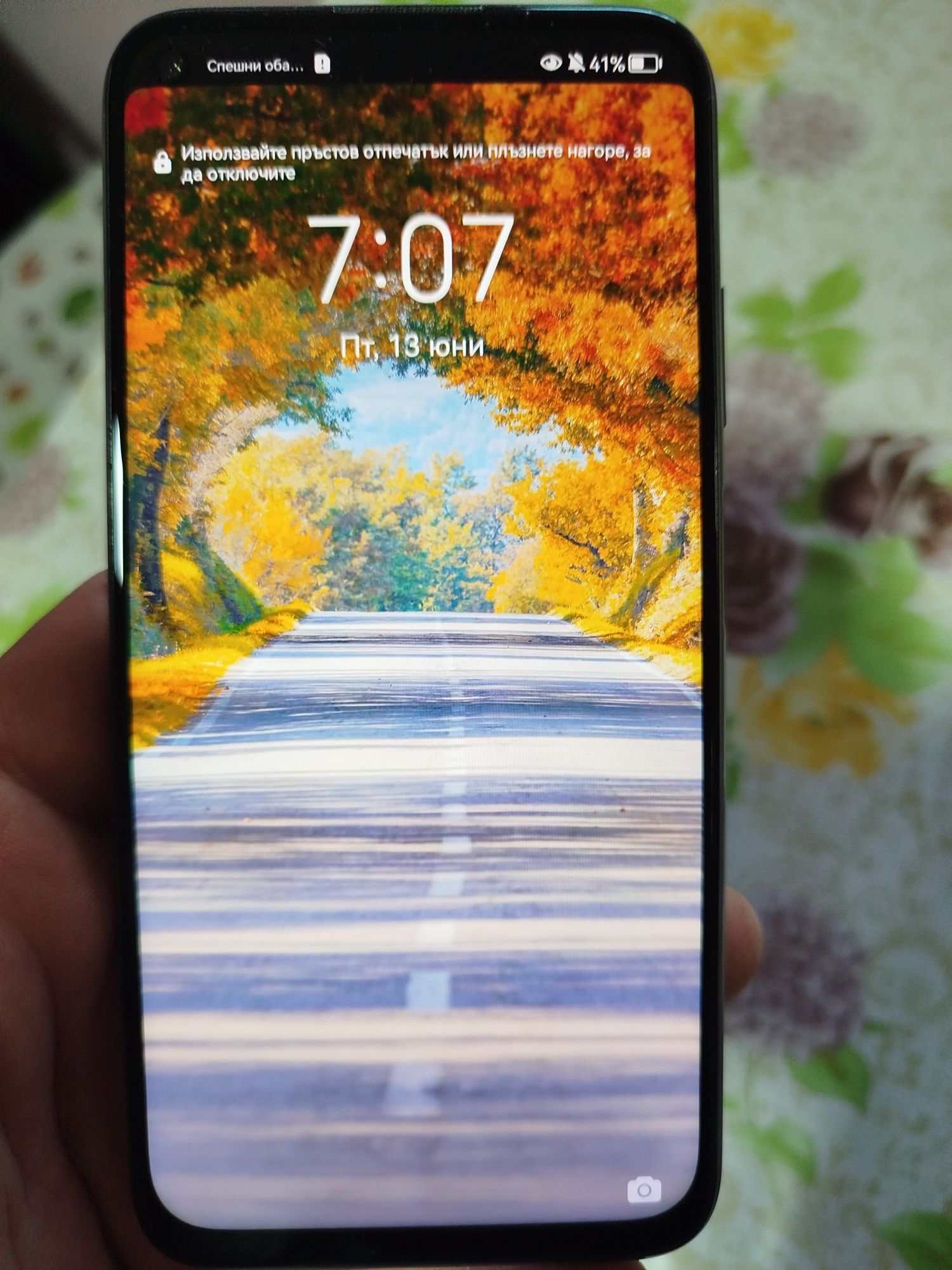 Телефон Huawei P40 lite