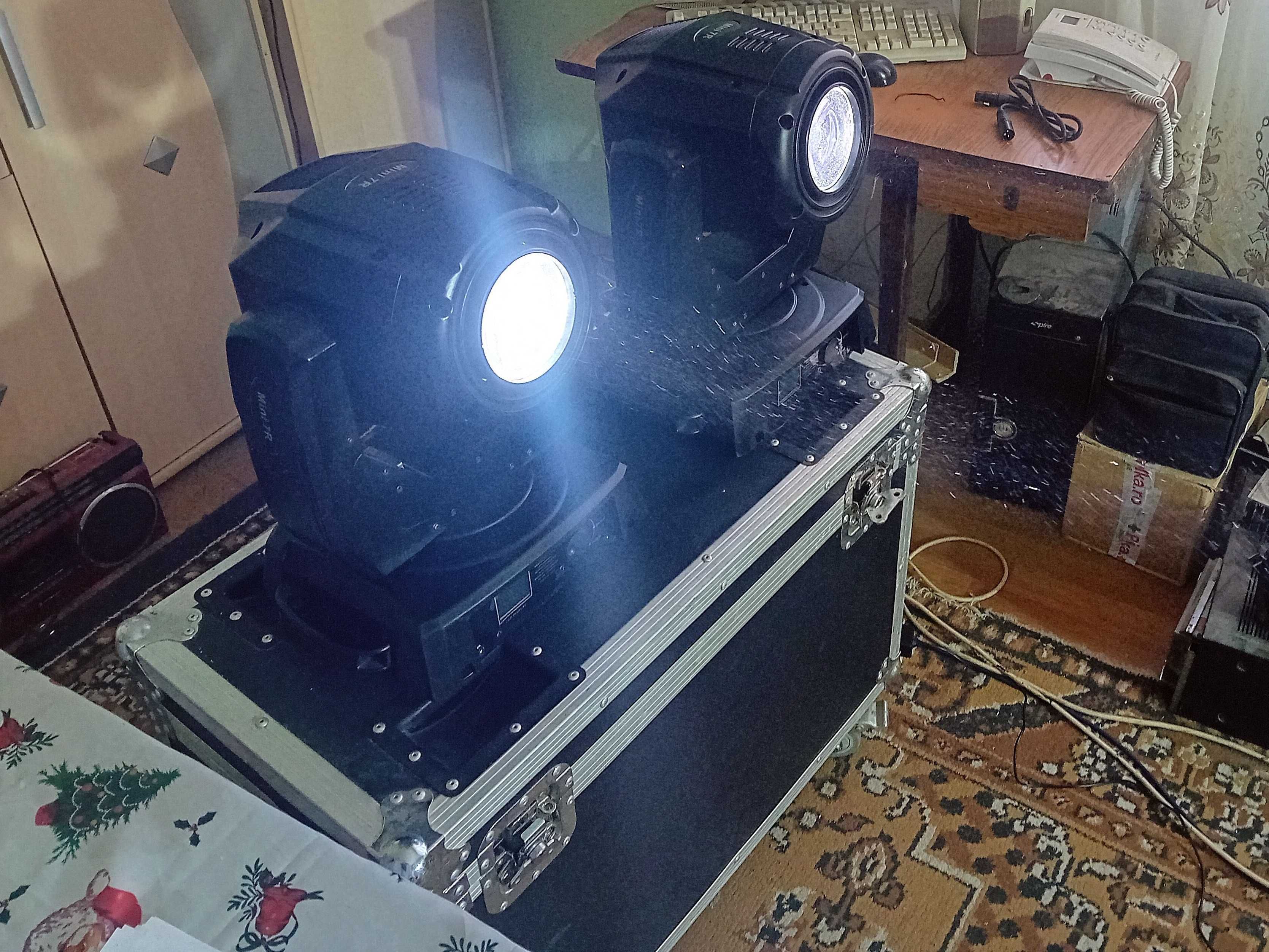 Vand 2 bucati Moving Head Beam Mini7R