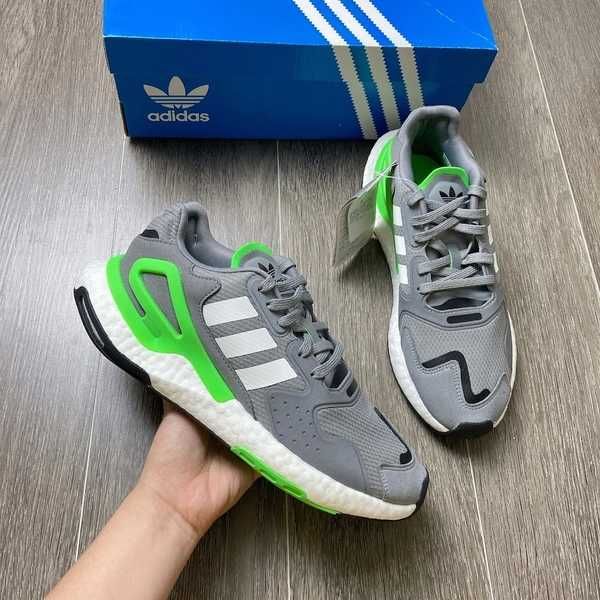 adidas day jogger boost fw4868 marimea 41,