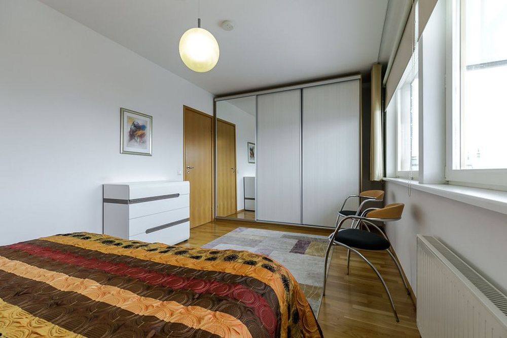 Продава се Тристаен апартамент в София, Банишора - 86 кв.м за 985 €/кв.м - Снимка #4