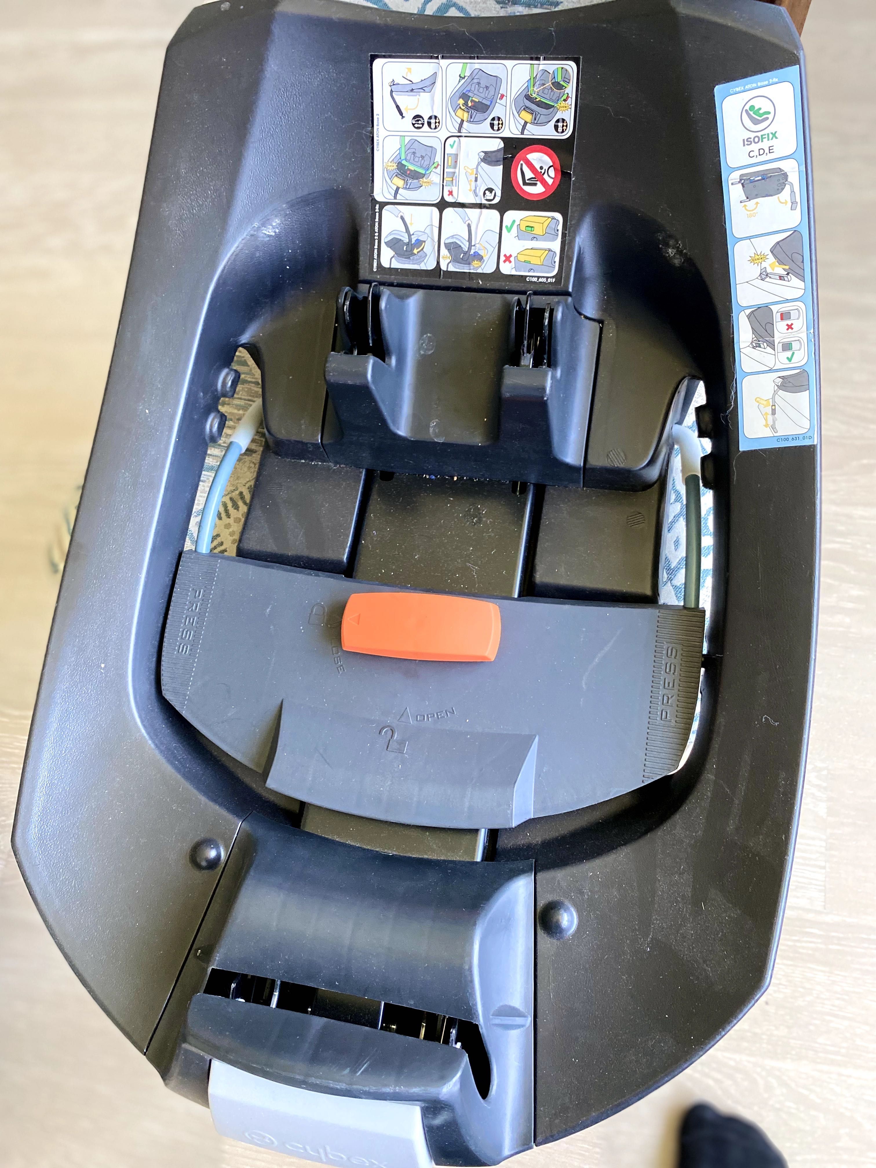 Бебешко столче за кола  CYBEX с основа ISOFIX