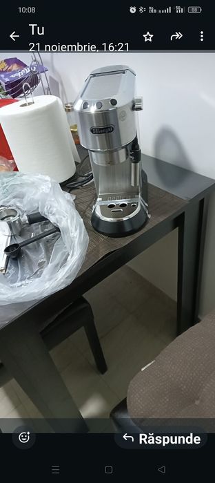 Expresor cafea DeLonghi.