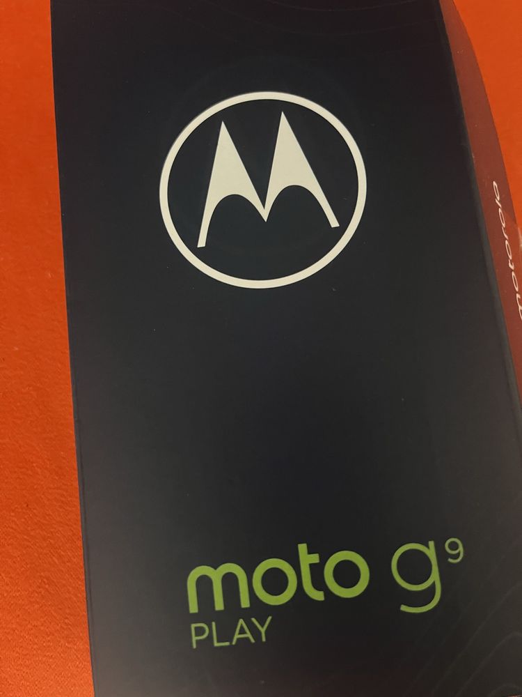 Телефон moto g9