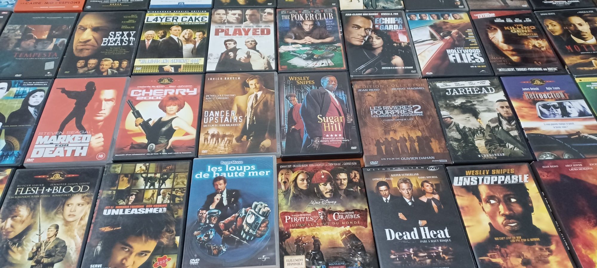 Dvd originale 250 de dvd,Se dau toate.Pret 2 RON bucataa