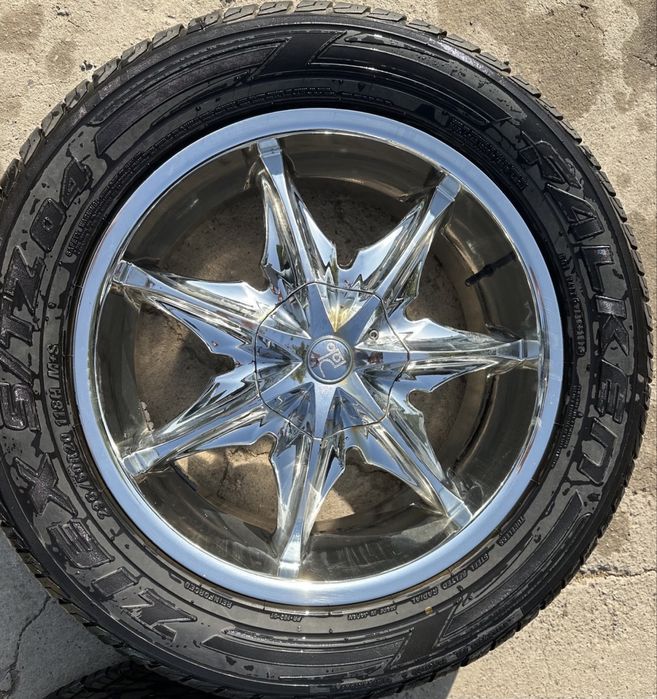 Продам шипы и диски размер 295-50-Р20