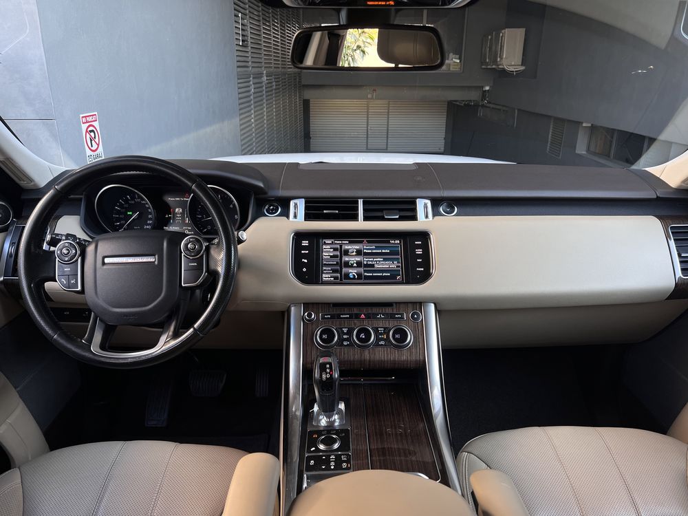 Range Rover Sport •  2015 140.000km • Model Exclusive