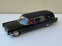 Macheta Auto 1/18 Precision Miniatures 1966 Cadillac Landau Hearse