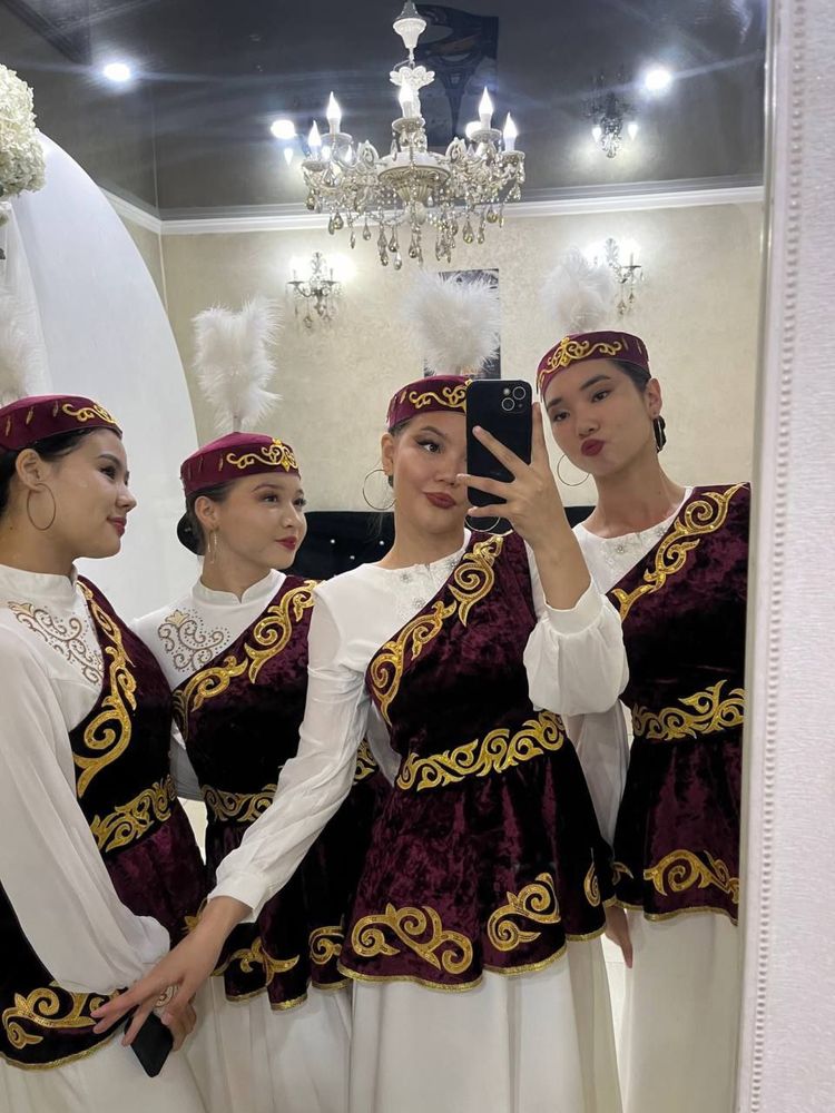 Продается платье для танцев