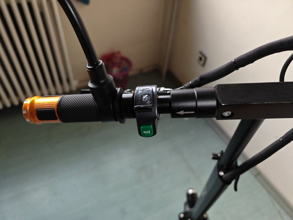 Електрическа тротинетка със седалка 2Drive като НОВА!!