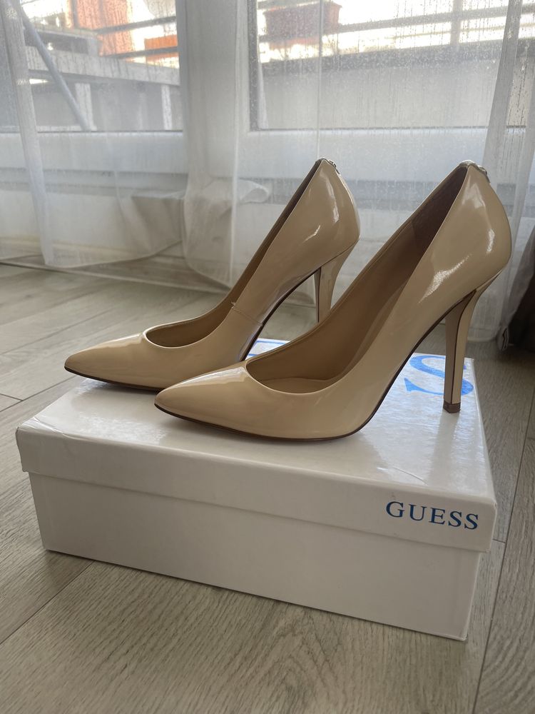 Vand pantofi piele stiletto Guess 35