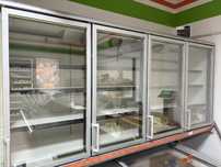 Vitrină refrigerare 4 uși