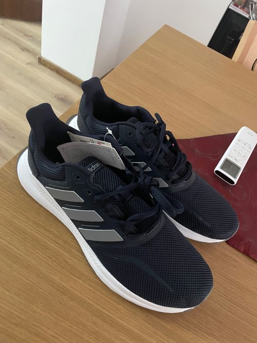 Обувки Adidas оргинални