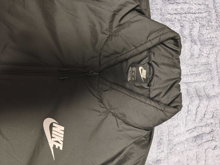 Оригинално мъжко яке Nike