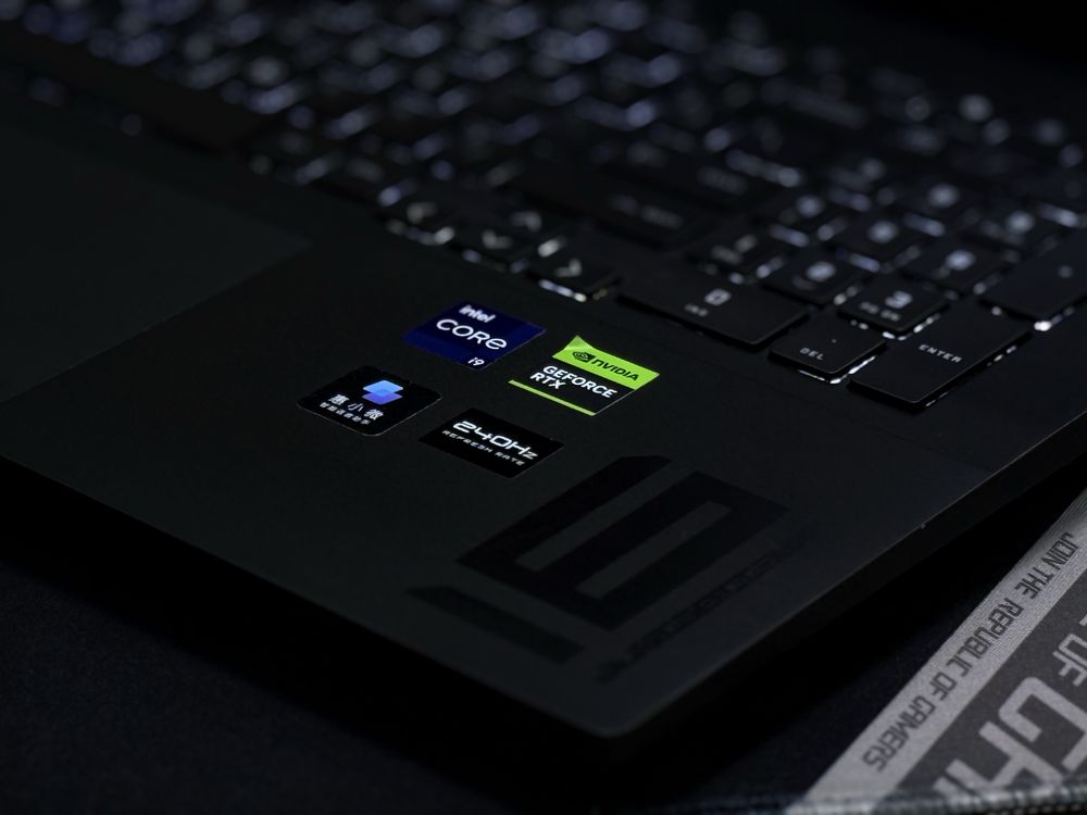 Hp Omen 16 i9-13900HX RTX-4060 8GB 16/1TB