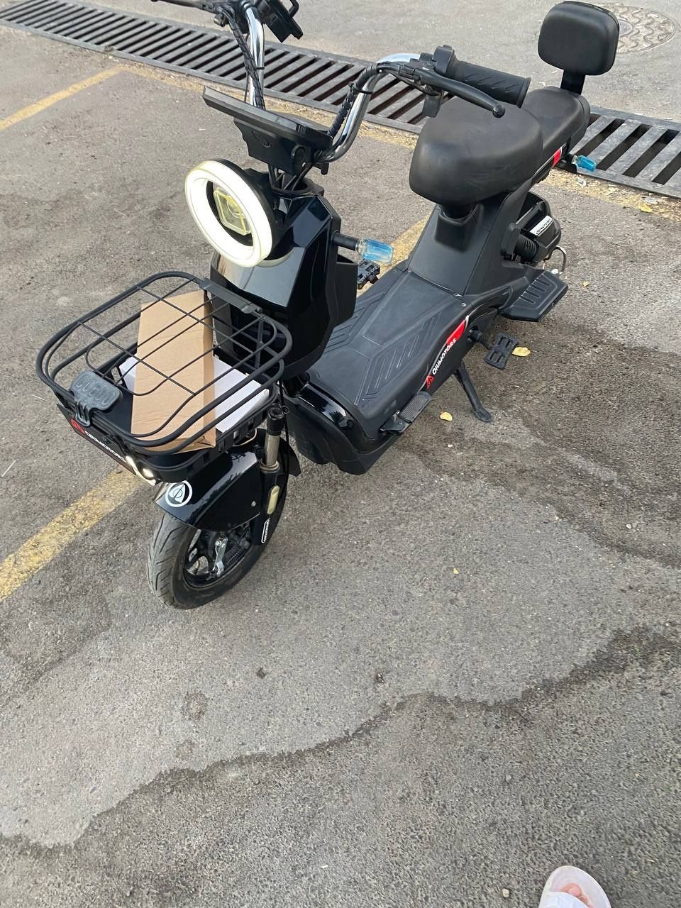 Elektro skuter sotiladi yengi