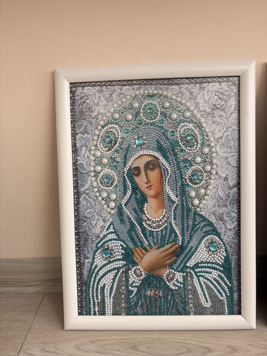 Икони с готови рамки