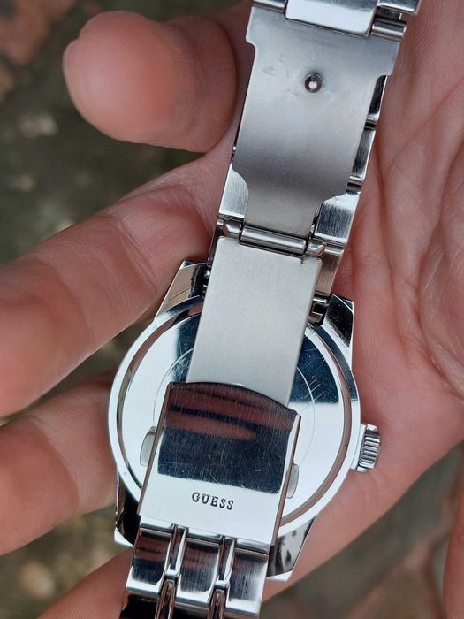 Часовник Guess W13571G1