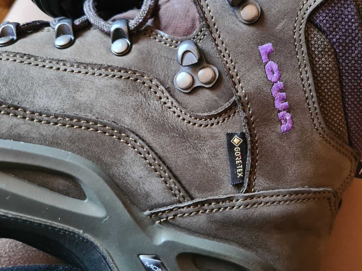 Туристически обувки LOWA RENEGADE GTX MID Ws