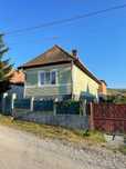 Casa de vanzare locuibila .