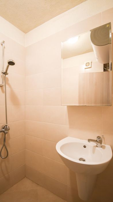 Дава се под наем Едностаен апартамент в София, Студентски град - 40 кв.м за 365 € - Снимка #3