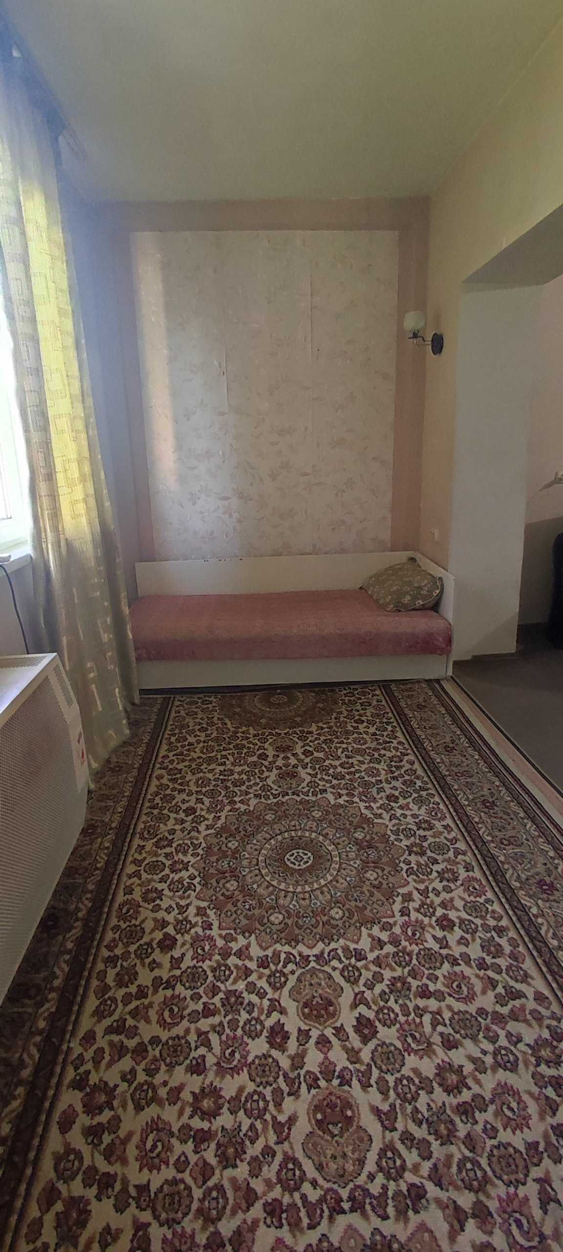 Продается  (сотилади)  3х ком кв дом кирпичный по ул. Буюк Ипак Йули