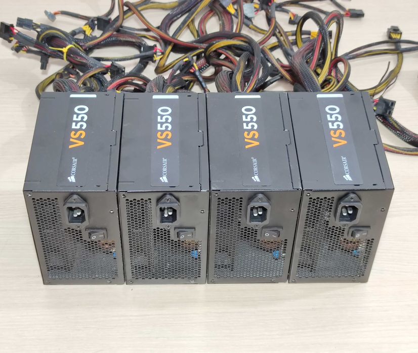 Sursa Corsair VS550, 2 X mufe 6+2 pin PCI-E, 550W