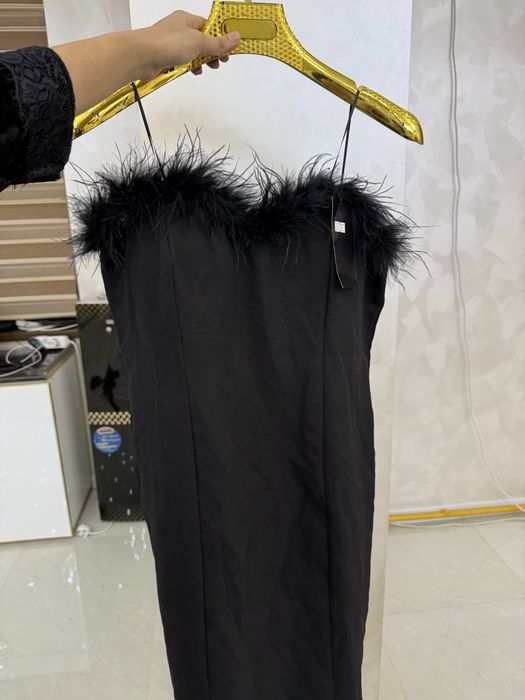 Продается платья новые