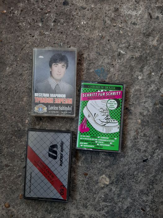 различни аудио касетки