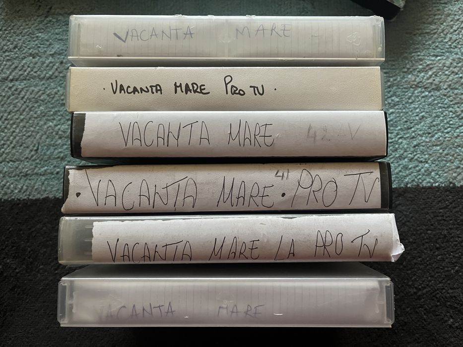 Lot 4 Casete Video VHS Vacanta Mare la PRO TV in carcasa