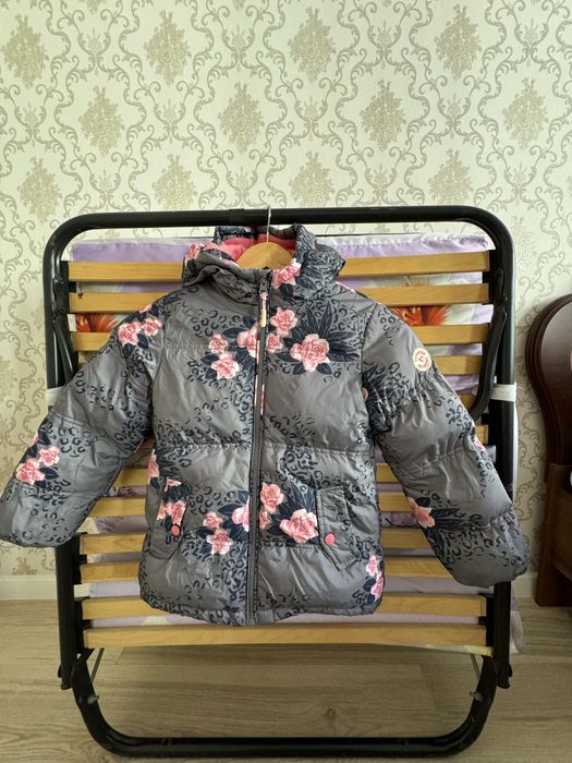 Осення куртка для девочки