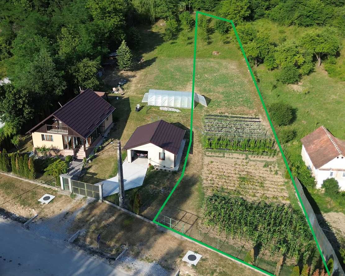 Teren de 1.200 m² de vânzare în Stracoș, Bihor