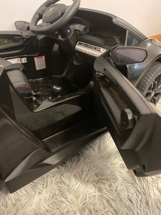 Masina electrica de jucarie pentru copii