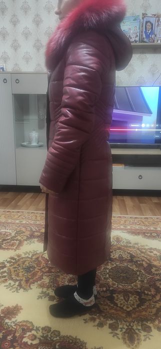 Продам куртку женскую 46 размер