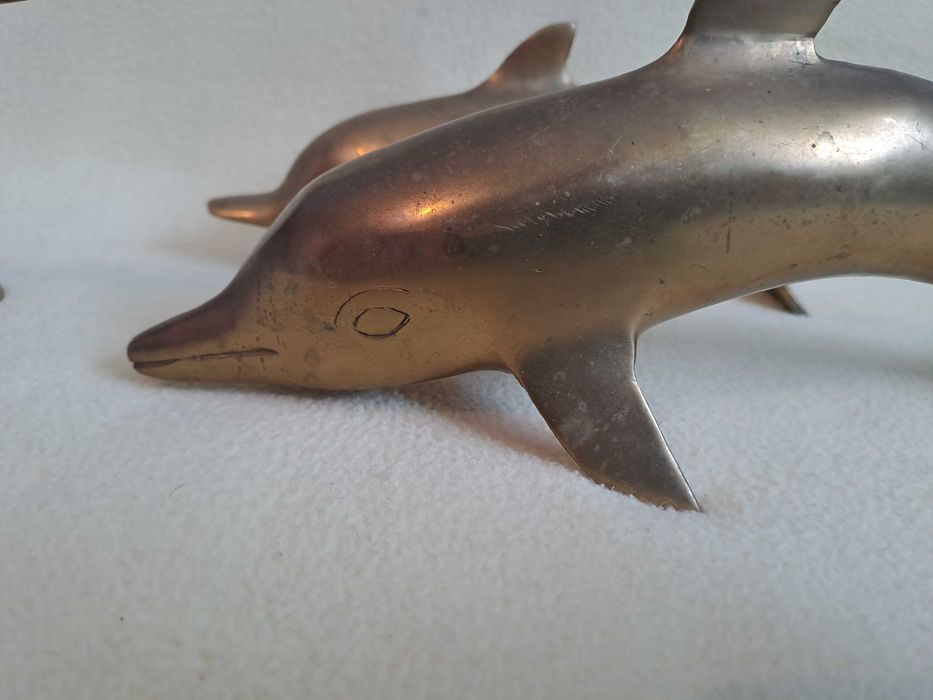 statueta figurina delfin bronz