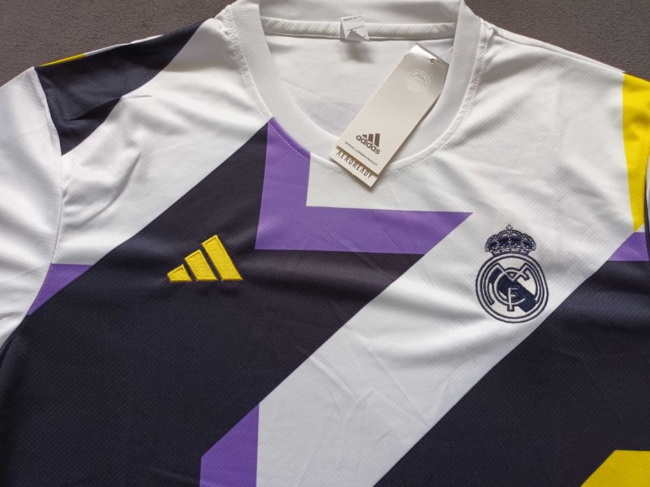 Перфектният Коледен Подарък!Официален тренировъчен екип на Реал Мадрид