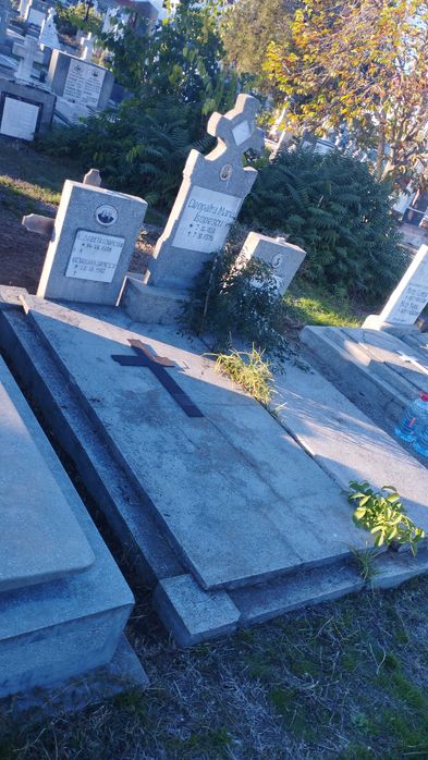 Vand doua locuri de veci Cimitirul Catolic